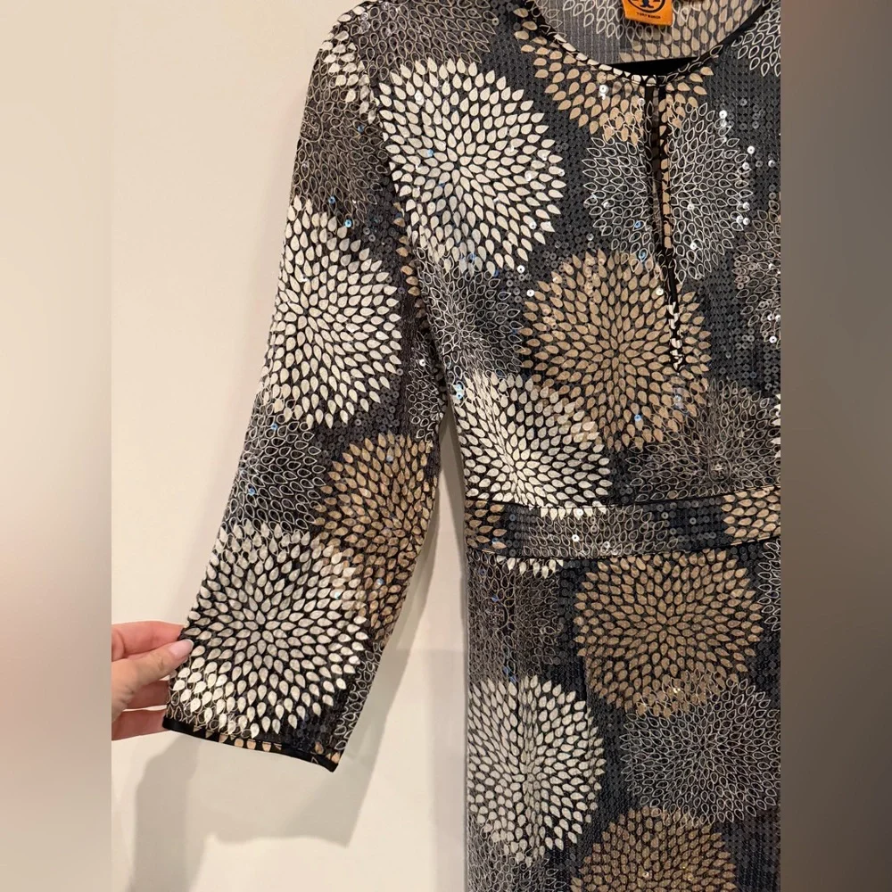 TORY BURCH Sequined Silk Dress With Pinhole Detail Size 2 cocktail party luxury